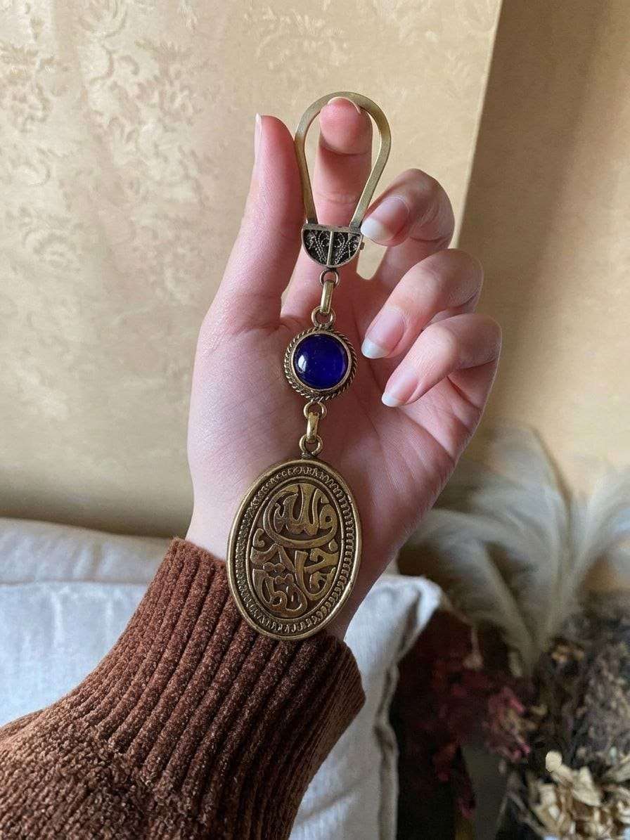 ميدالية نحاس اصفر شكل بيضاوي بجحر فاخر - الصورة 2